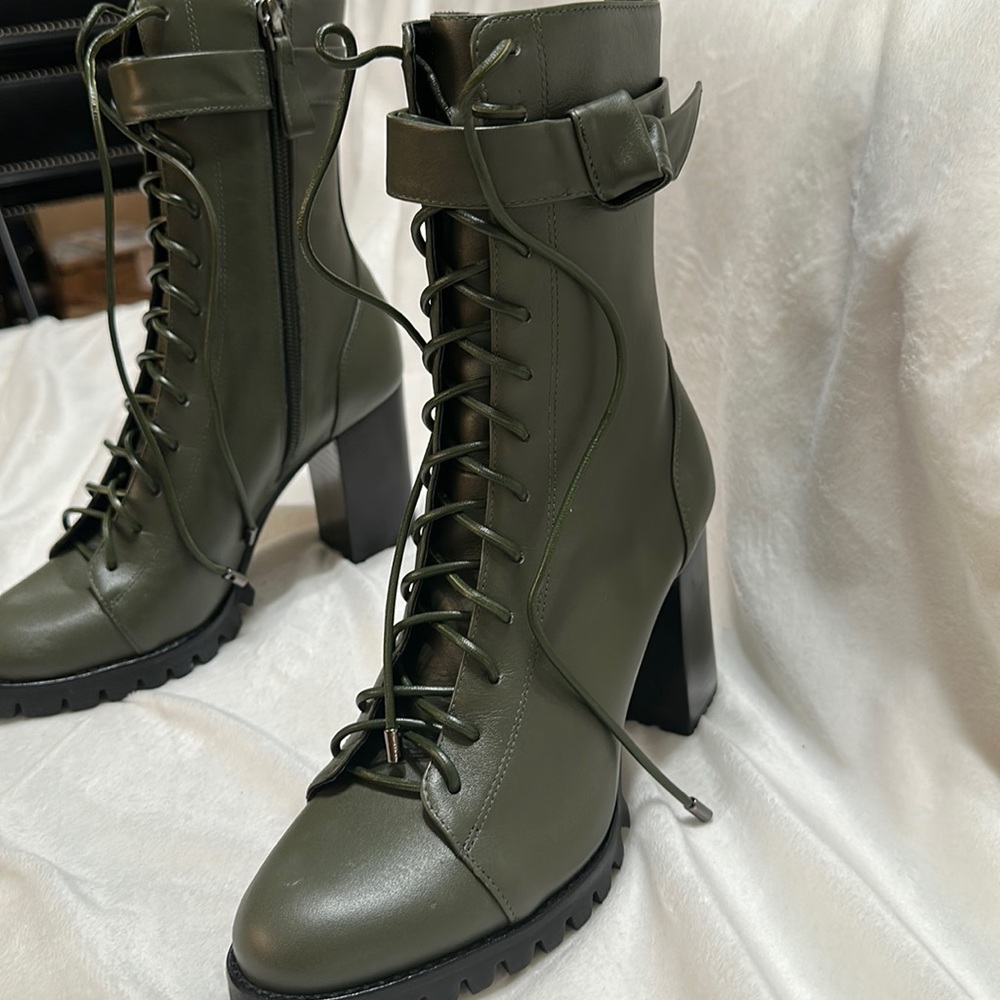 Alexandre Birman
Evelyn Leather Block-Heel Combat Boots, Moss